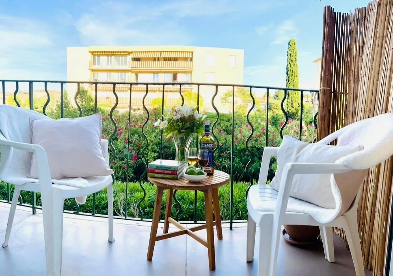 Private Room With Balcony Saint-Tropez France